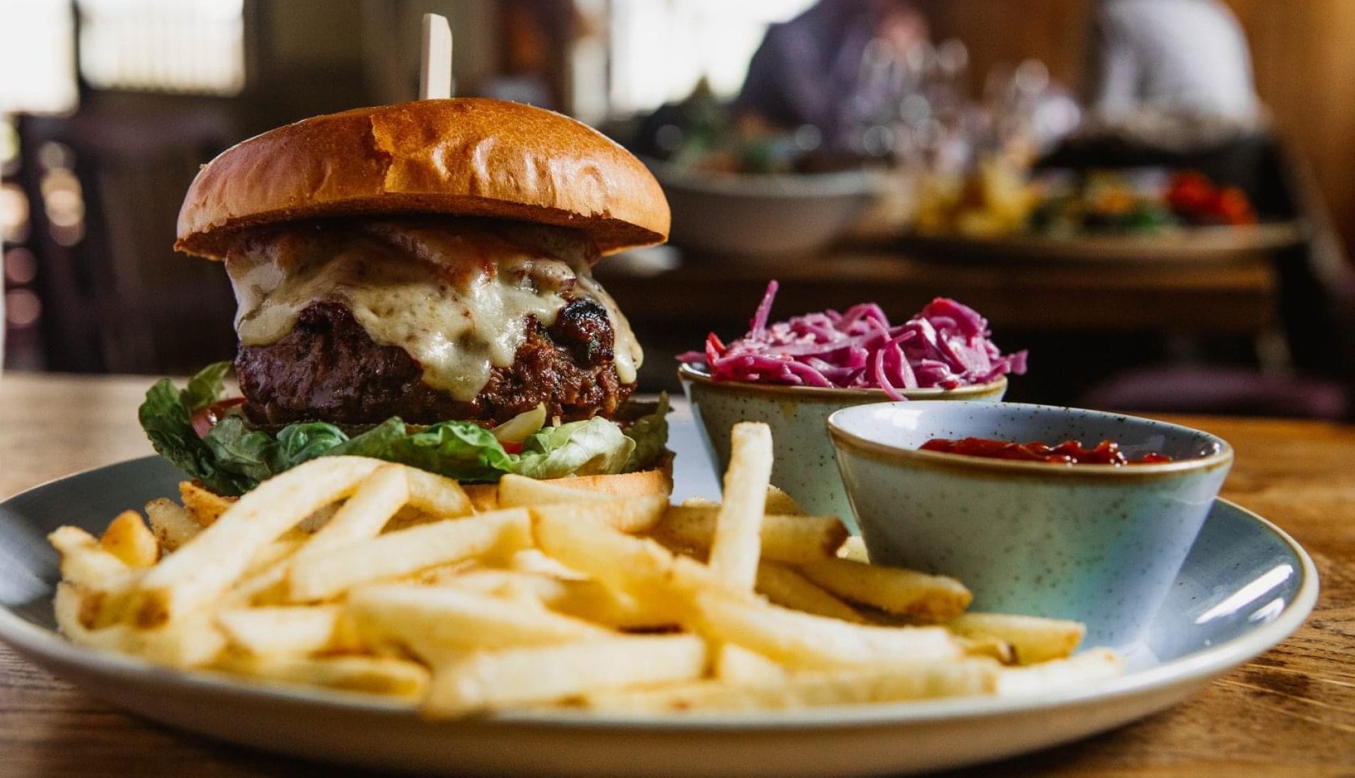 Lunch at the George Inn in Longbridge near Centre Parcs Longleat