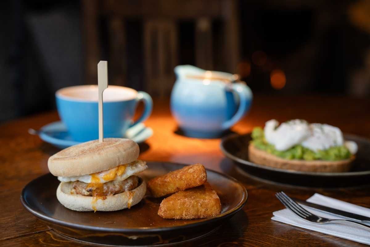 Breakfast at The George Inn